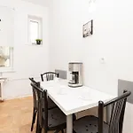 Klimatyczny I Jasny 3city W Gdyni Z Dwiema Sypialniami By Renters