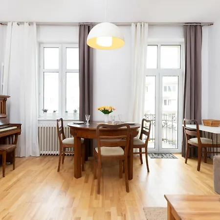 Klimatyczny I Jasny 3city W Gdyni Z Dwiema Sypialniami By Renters Gdynia