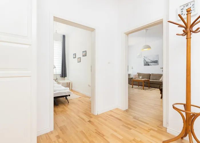 Apartament Klimatyczny I Jasny 3city W Gdyni Z Dwiema Sypialniami By Renters *